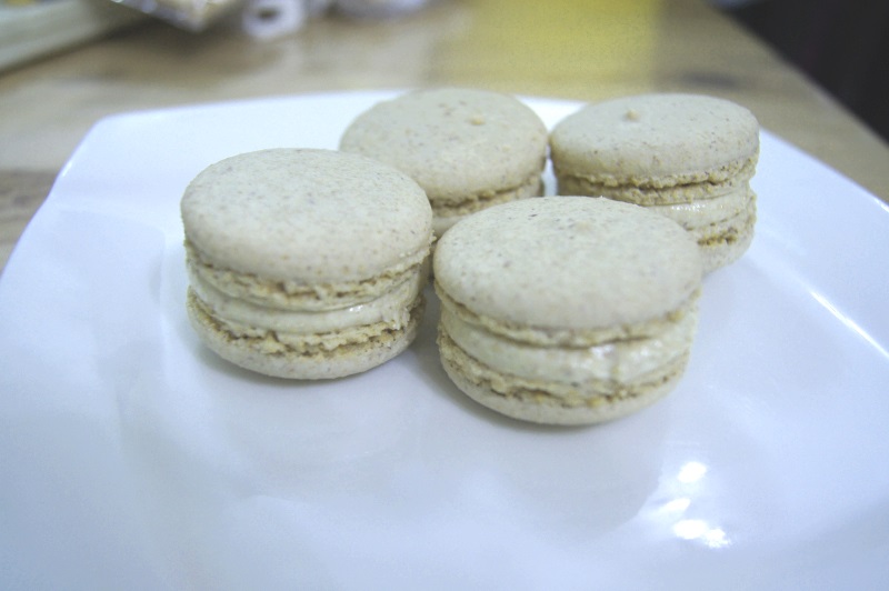 peanut butter macarons in singapore
